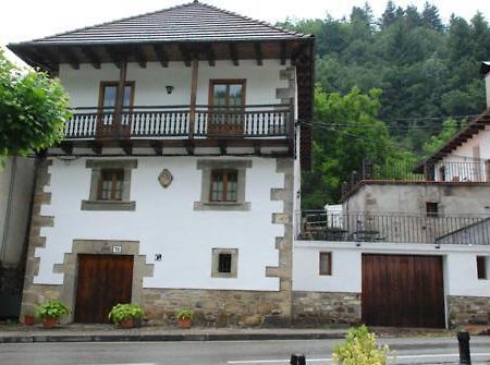 Casa Rural Janet Izalzu Bagian luar foto